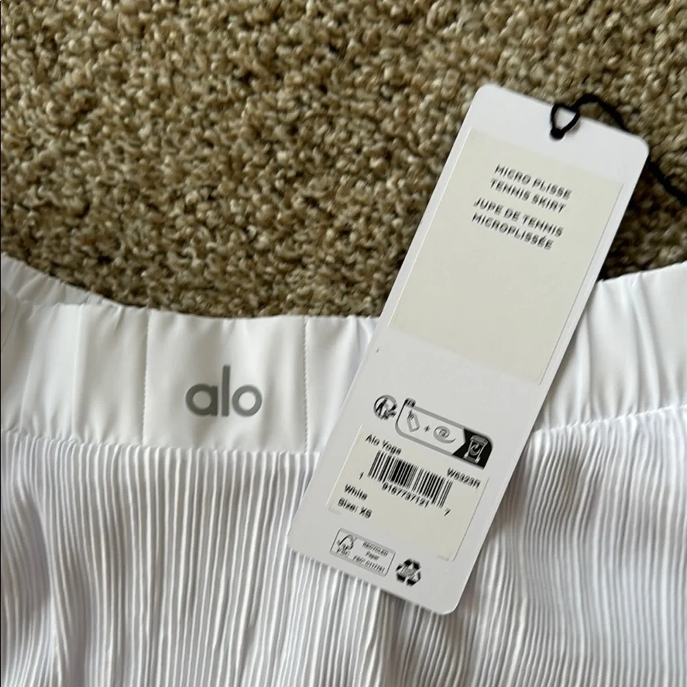 ALO Yoga Women's White Skirt